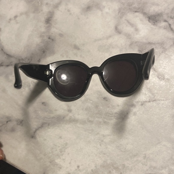 Betsy Johnson - Picture 14 of 16